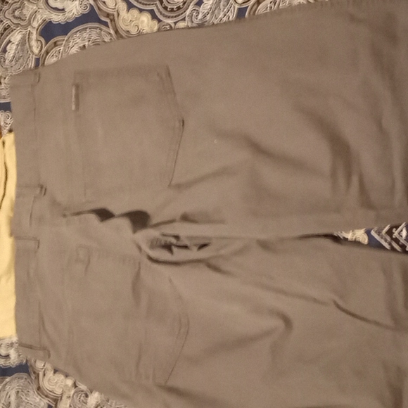 Columbia dress pants, dark Grey, 30×32, amazing condition - Picture 3 of 3